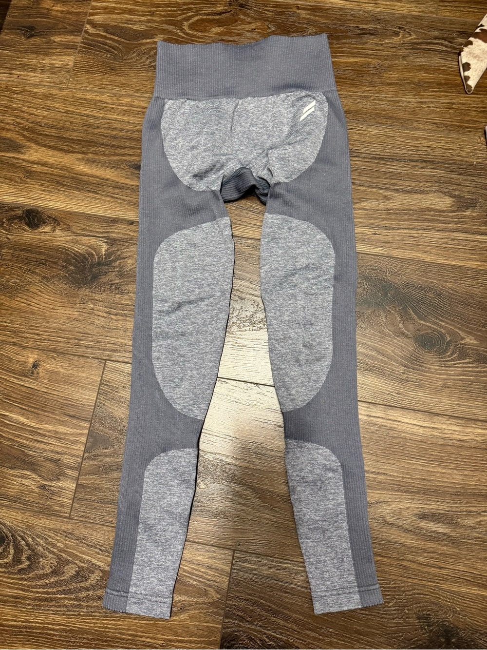 DOYOUEVEN Gray Seamless Sculpting Leggings
